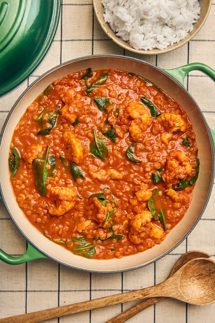 Linscurry med kokosgrädde, blomkål och cashewnötter